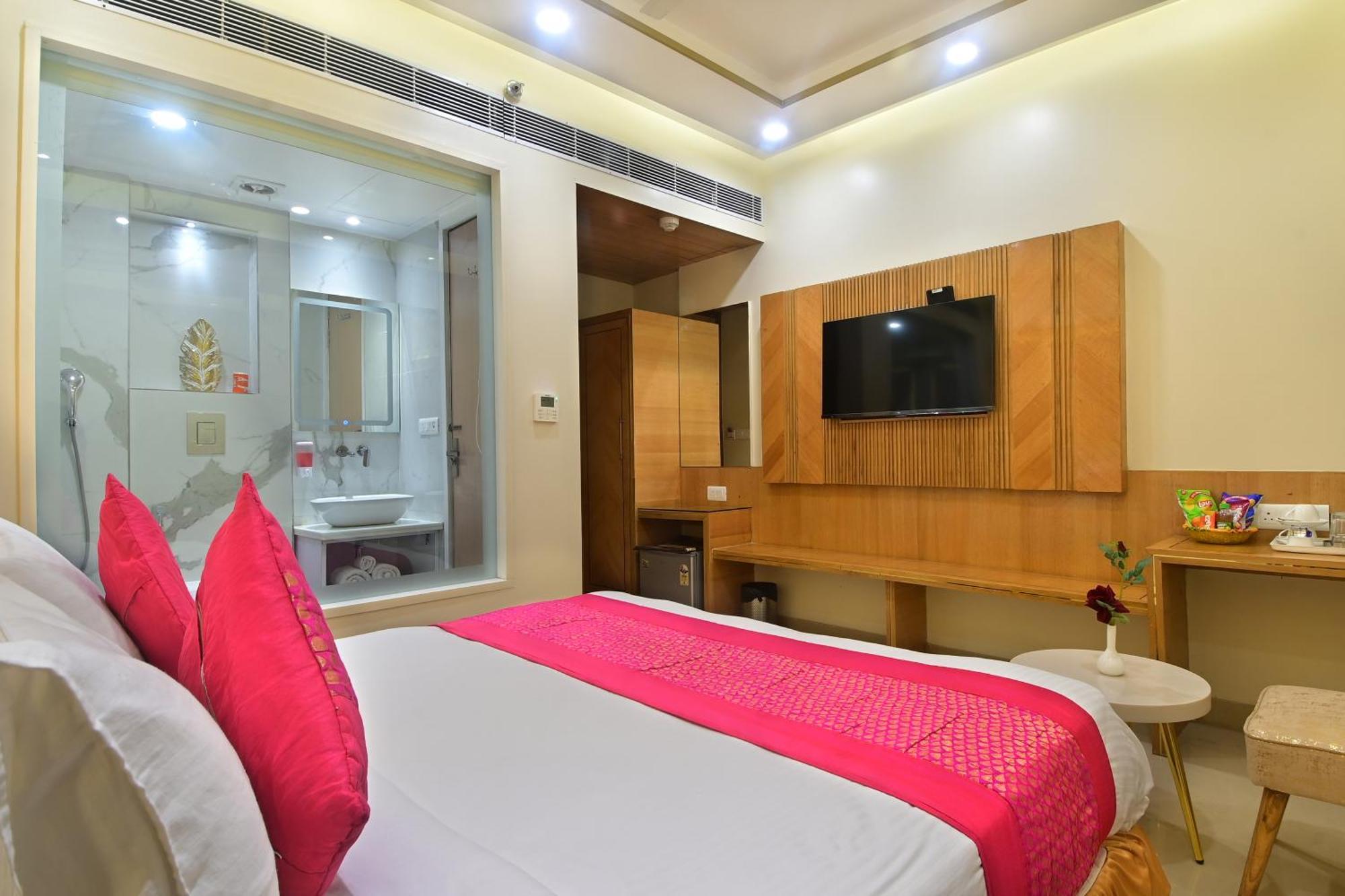 Hotel Gold Palace - 03 Mins Walk From New Delhi Railway Station Extérieur photo