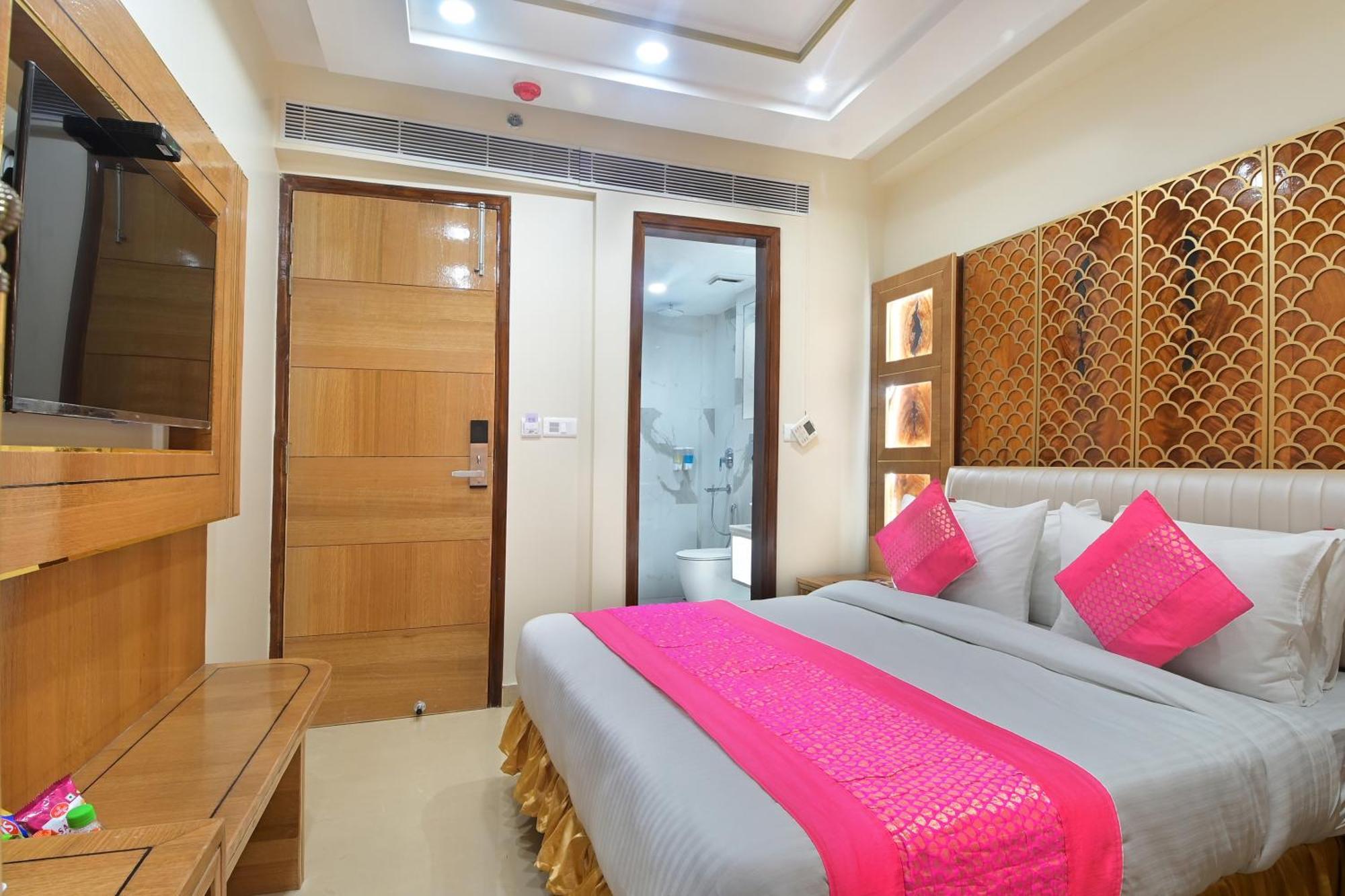 Hotel Gold Palace - 03 Mins Walk From New Delhi Railway Station Extérieur photo