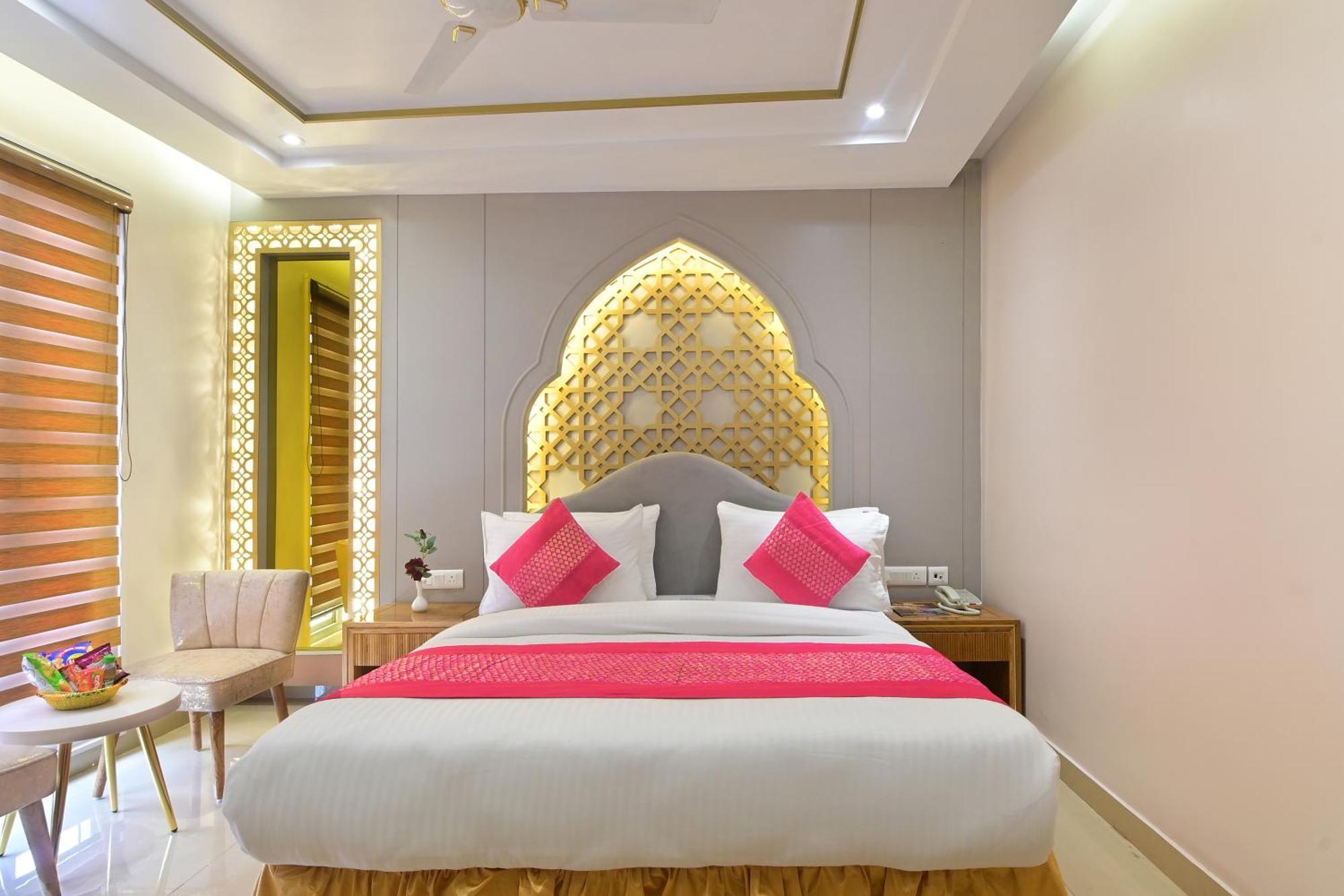 Hotel Gold Palace - 03 Mins Walk From New Delhi Railway Station Extérieur photo