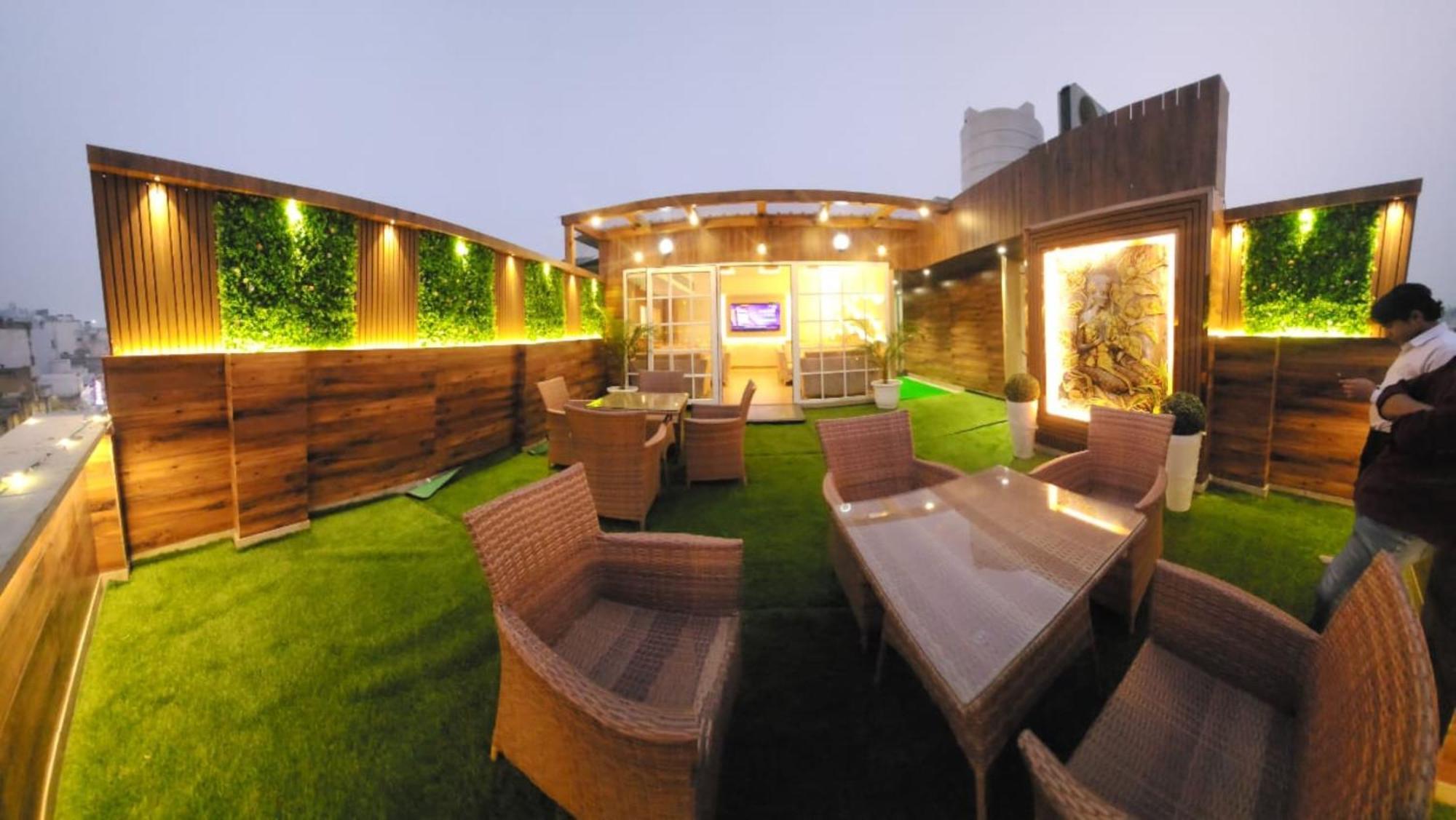 Hotel Gold Palace - 03 Mins Walk From New Delhi Railway Station Extérieur photo