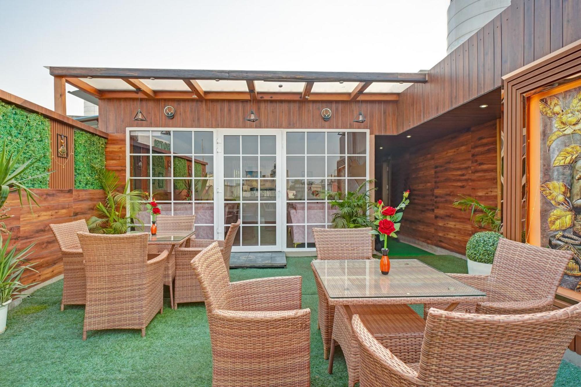 Hotel Gold Palace - 03 Mins Walk From New Delhi Railway Station Extérieur photo