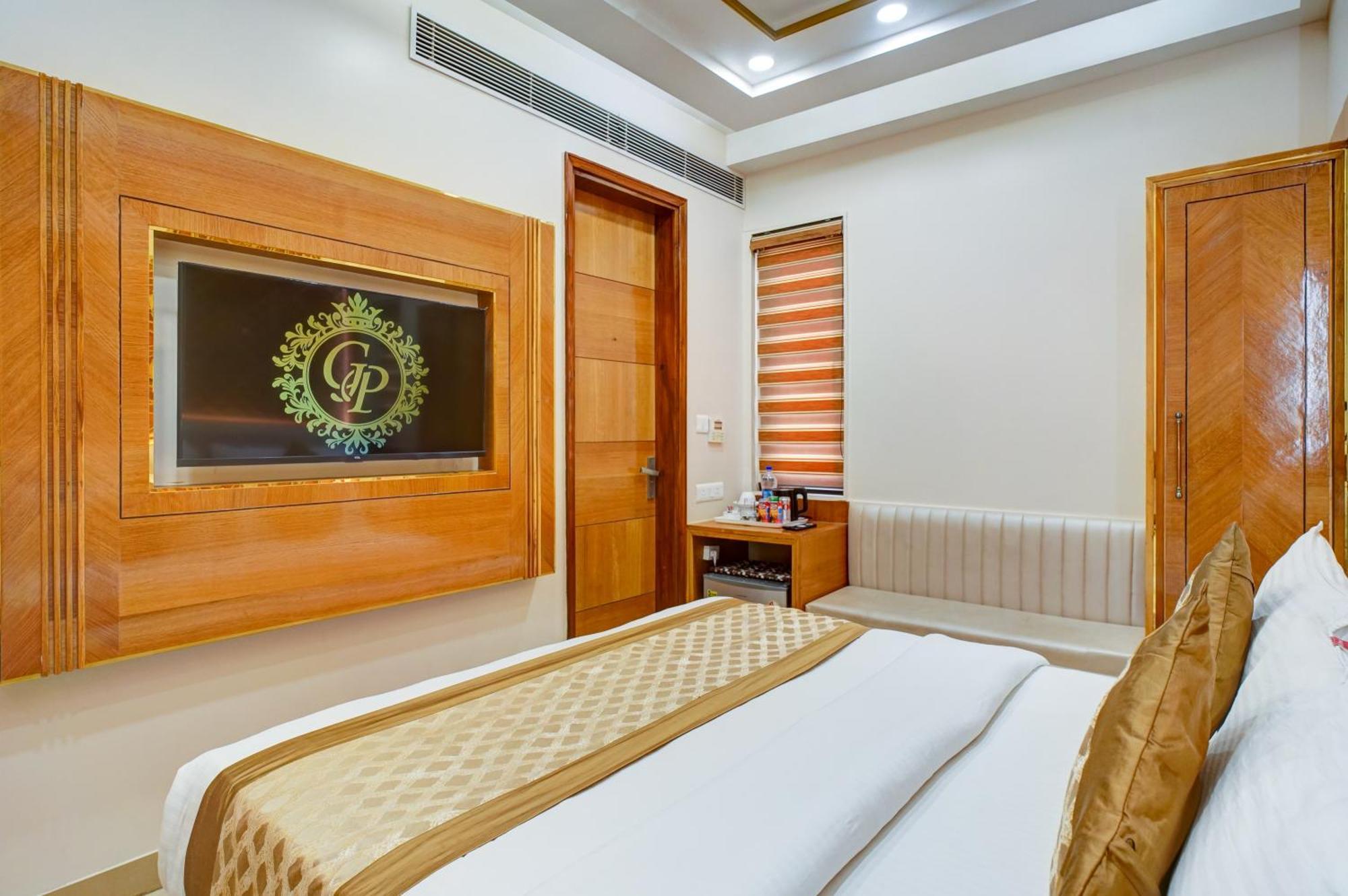 Hotel Gold Palace - 03 Mins Walk From New Delhi Railway Station Extérieur photo