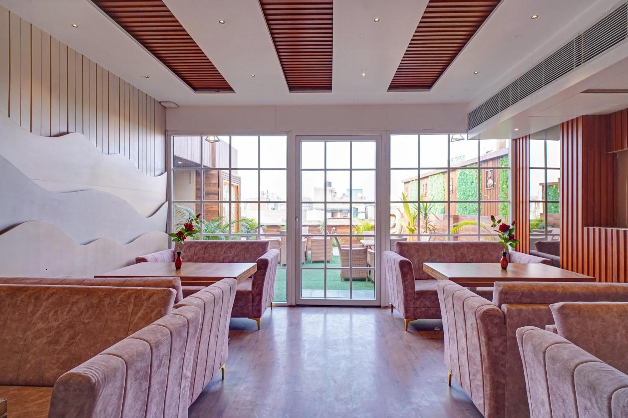 Hotel Gold Palace - 03 Mins Walk From New Delhi Railway Station Extérieur photo